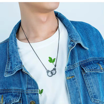 Collier créatif en acier inoxydable avec menottes, pendentif